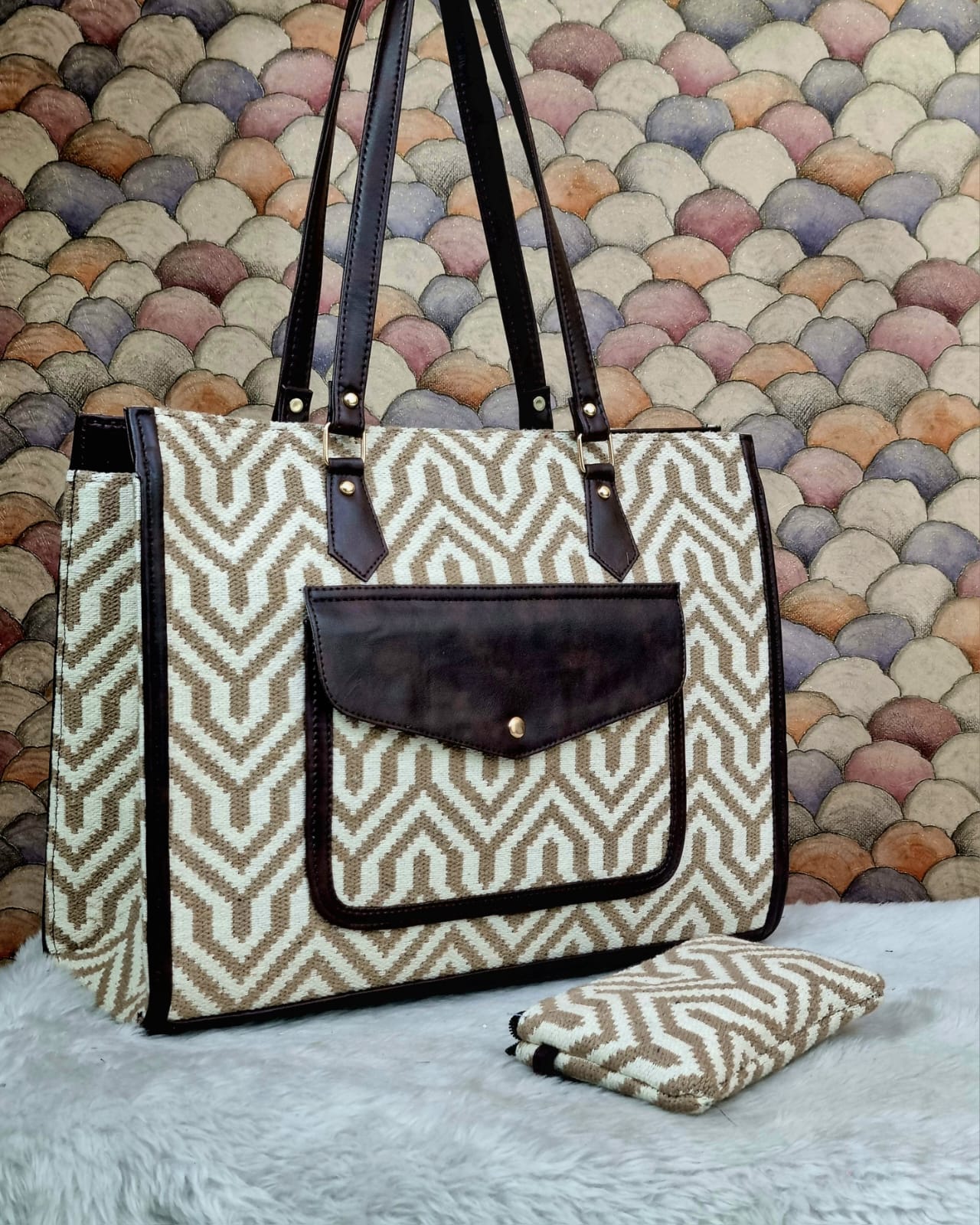 Chevron Jacquard Tote – Beige & White with Matching Pouch