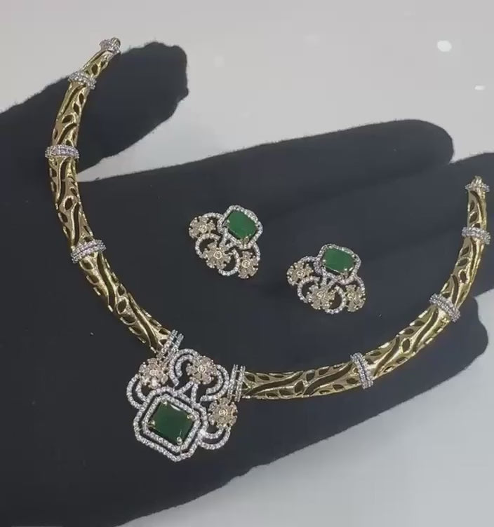 Green Necklace Set
